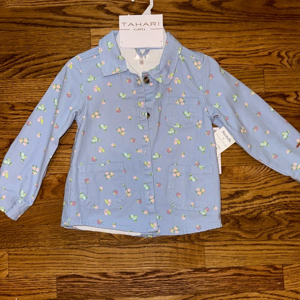Tahari girl denim print top NWT 5/6 - Picture 1 of 6